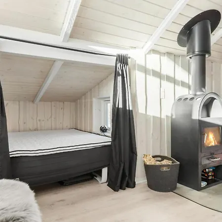 Gorgeous In Grenaa With Wifi Brondstrup