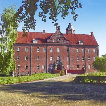 Gorgeous In Grenaa With Wifi * Brondstrup