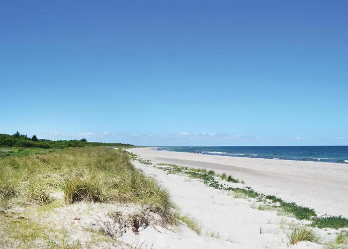Gorgeous In Grenaa With Wifi Hébergement de vacances Brondstrup
